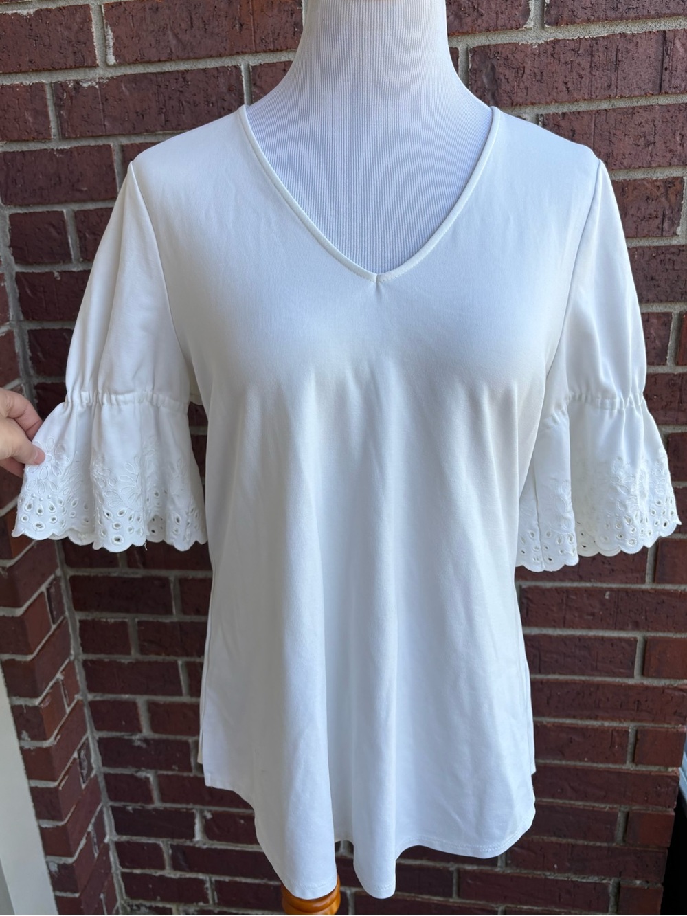 Isaac Mizrahi Cream V-Neck Eyelet Bell Sleeve Tunic